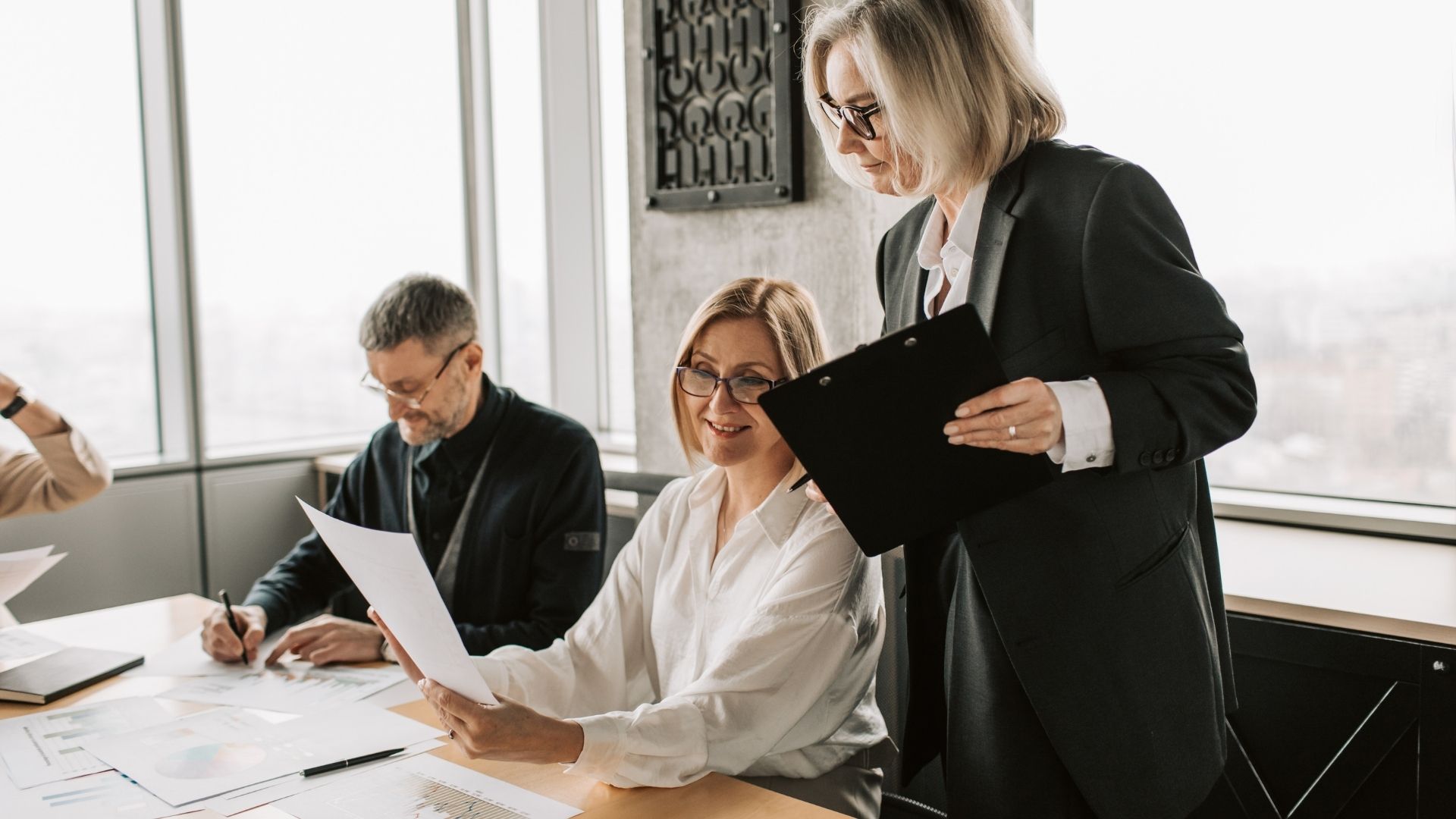 Vailexa global recruitment imagery